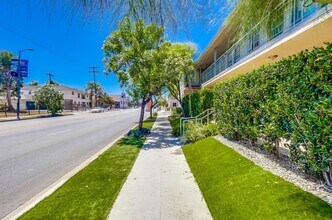 Interior Photo - 3121 W Slauson Ave