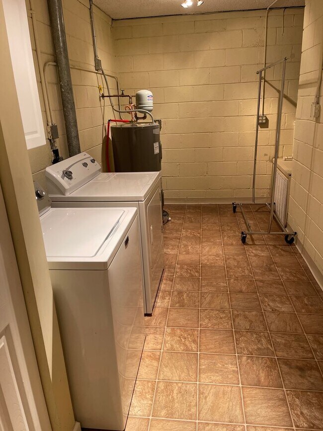 Foto del edificio - Two Bedroom Townhome in Green Hills