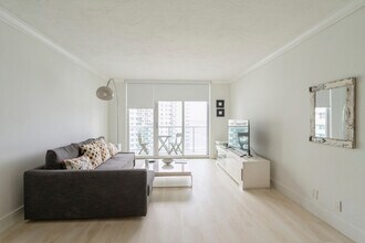 Building Photo - 3801 S Ocean Dr