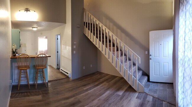 Photo - $300 off 1st month's rent Move In Special!... House