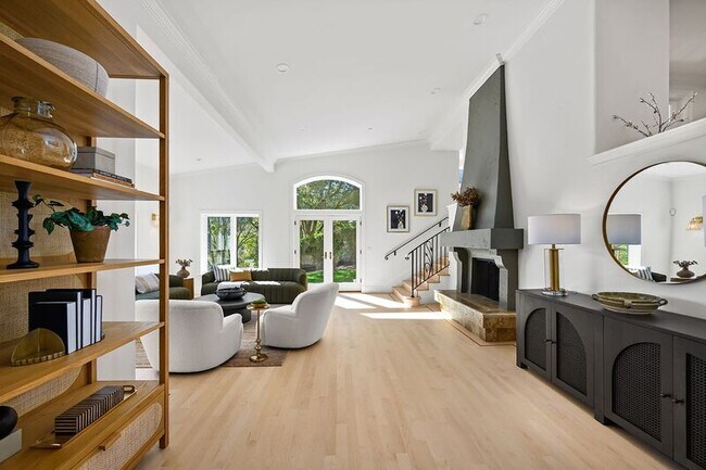 Foto del edificio - 33 Acorn Way
