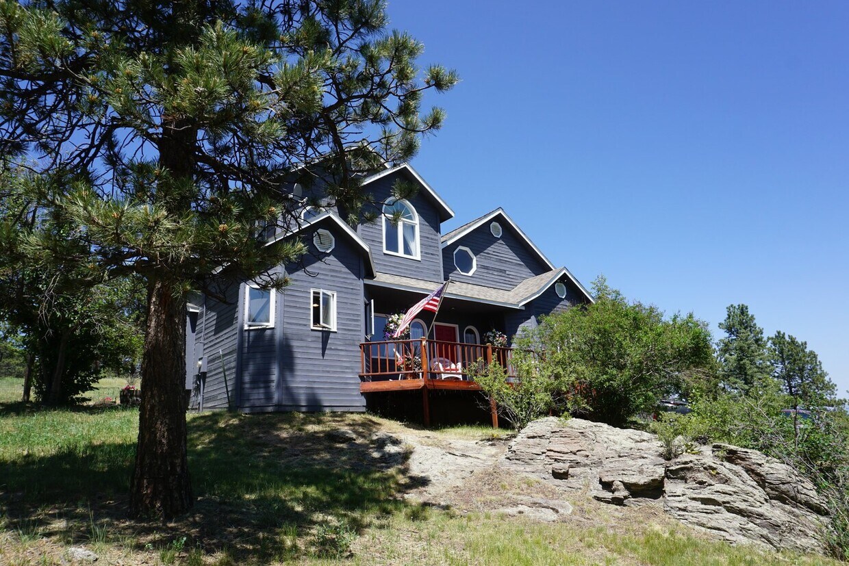 Primary Photo - Great House in South Evergreen!! Must See!!