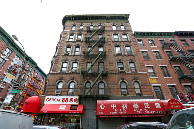 Foto del edificio - 116-120 Mott St