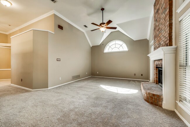 Foto del edificio - Beautiful McKinney 1700+ sqft house 3 Bed ...