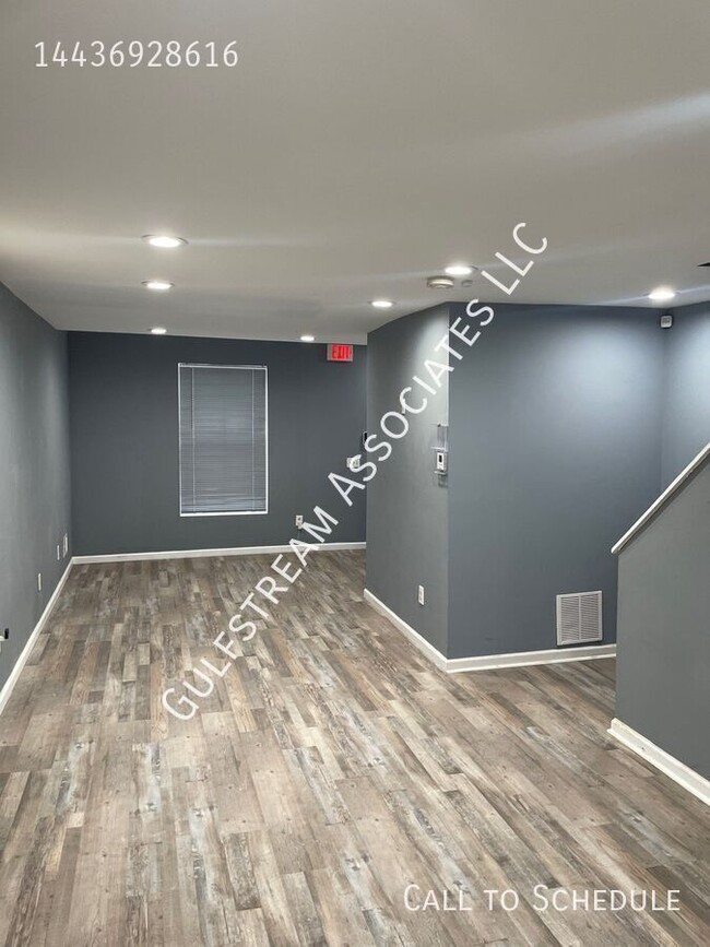 Building Photo - 2133 W Mulberry St