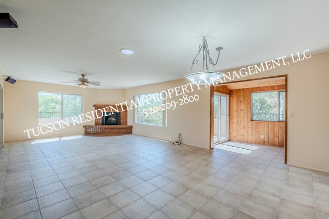 Building Photo - 5084 N Camino Del Lazo