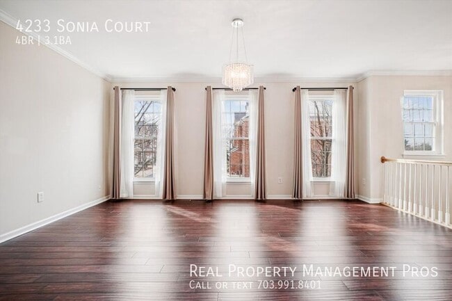 Photo - 4233 Sonia Ct House