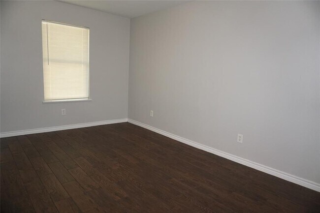 Building Photo - 2113 R. W. Bivens Ln
