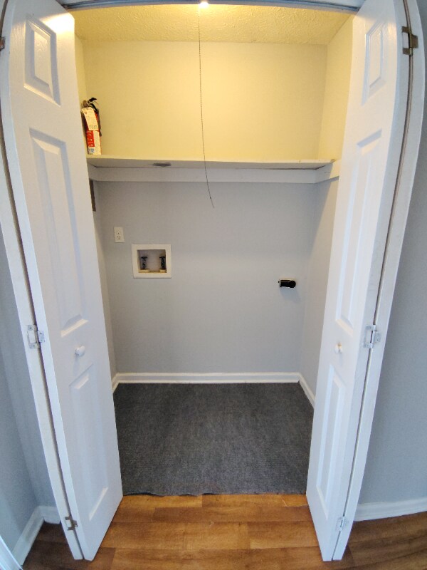 Foto del edificio - 15 Ferguson Dr