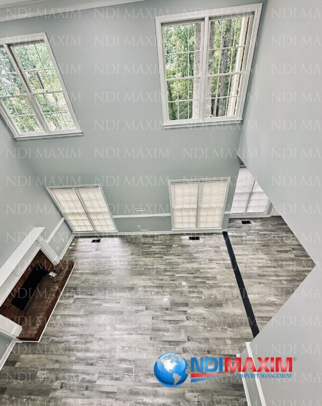 Building Photo - Beautiful home in the PARKVIEW cluster in ...