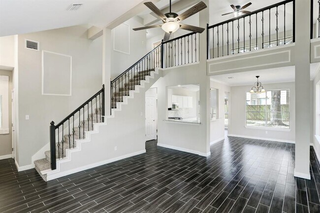 Building Photo - 1305 Deer Ridge Dr