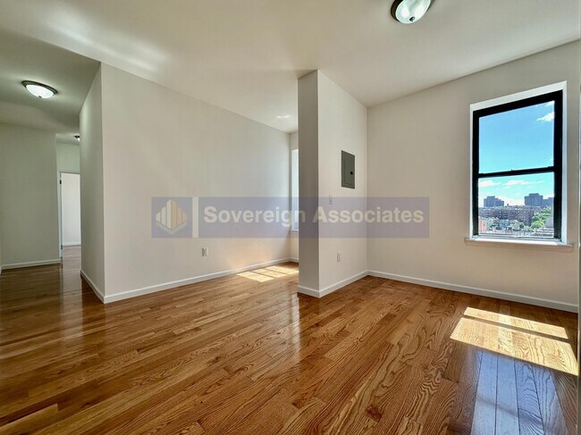 Foto del edificio - 590 Fort Washington Avenue