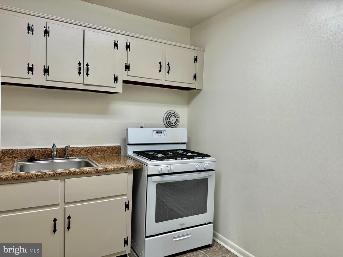 1118 Taney Ave, Frederick, MD 21702 Townhome Rentals in Frederick MD