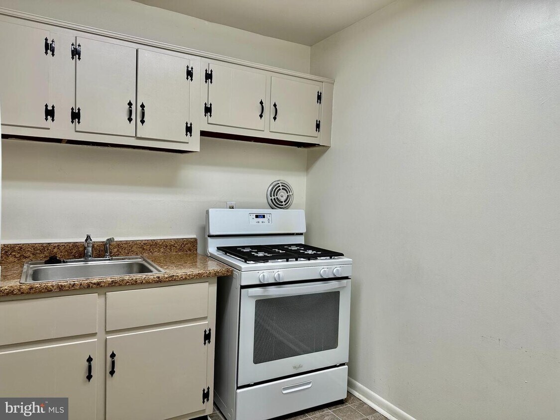 1118 Taney Ave, Frederick, MD 21702 Townhome Rentals in Frederick MD