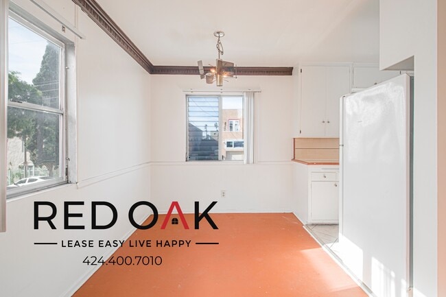 Building Photo - 436 Normandie Pl