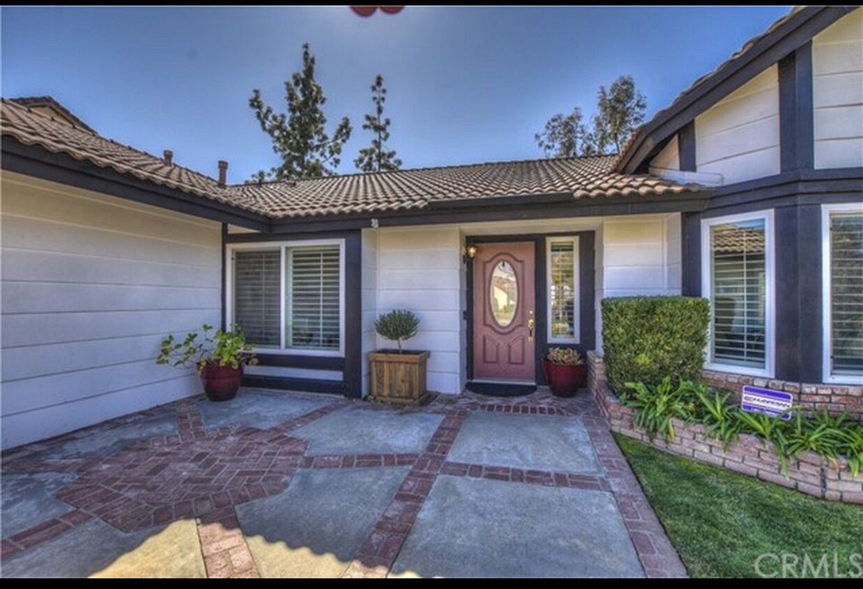 Single story home - 24137 Pleasant Run Rd