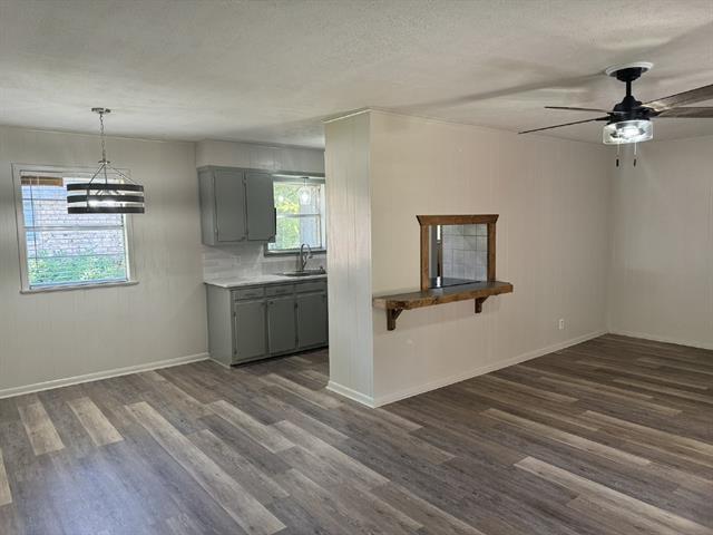 Foto del edificio - 1821 N McCart St