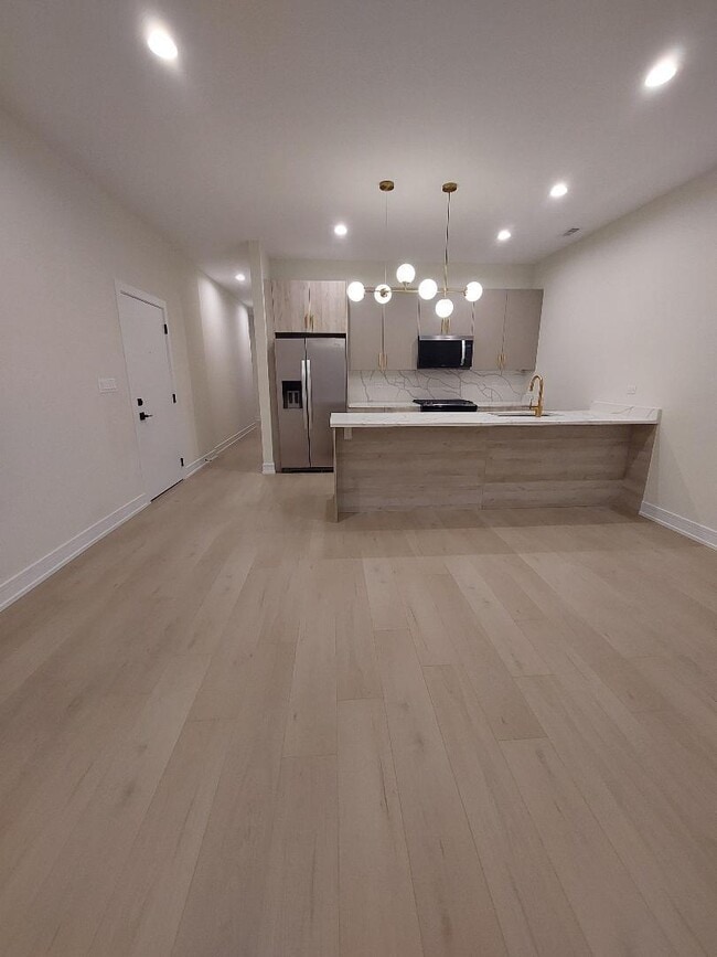 Foto del edificio - 4625 S Michigan Ave