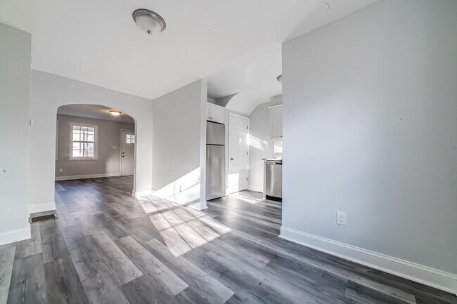Foto del edificio - 1435 Dartmouth Ave