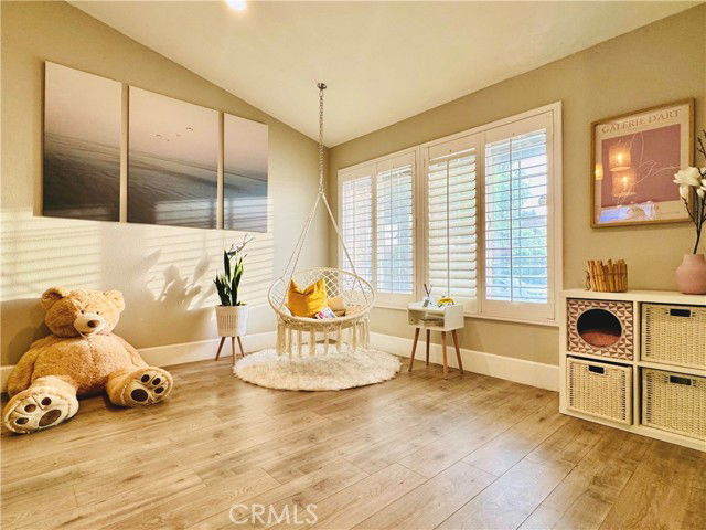 Building Photo - 750 Lincoln Ave