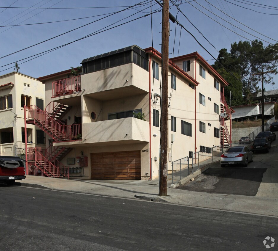 Foto principal - 1053 Figueroa Terrace Ter