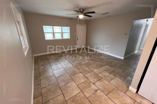 Foto del edificio - Updated 3 Bedroom/2 Bathroom House in Mobile!