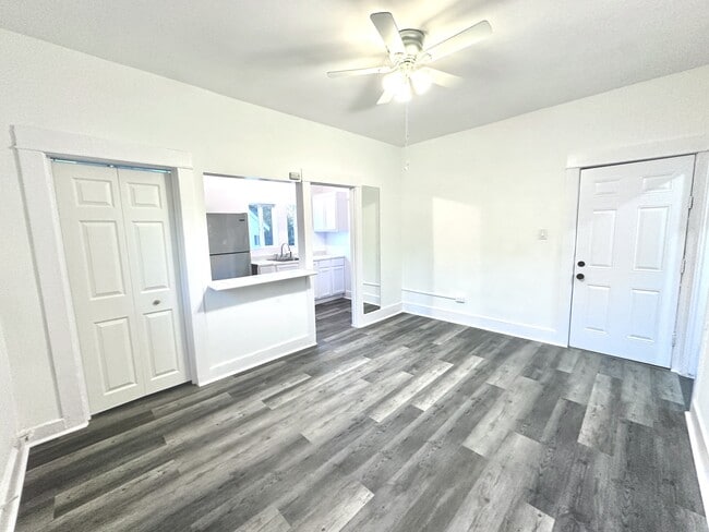 Photo - 1278-04 N Wilton Place Apartments