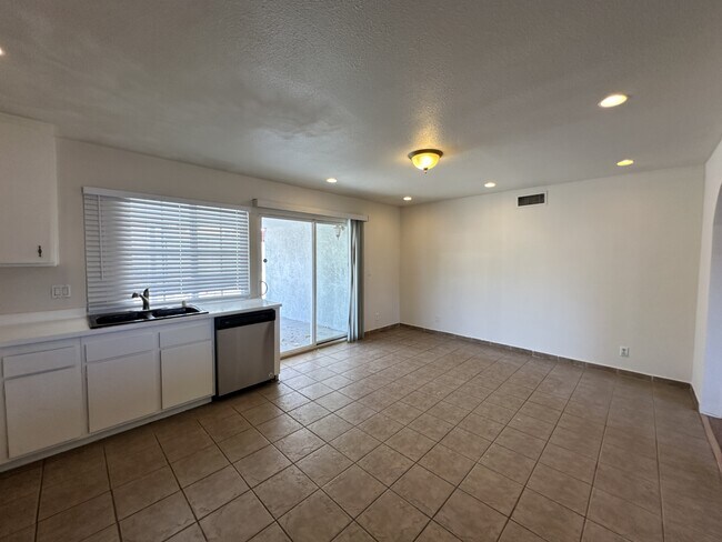 Foto del edificio - 7026 Westbrook Ave