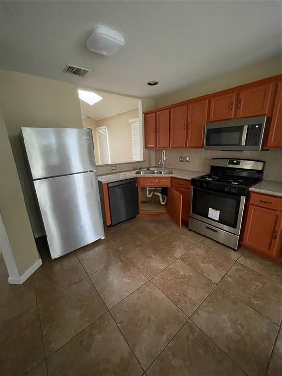 Building Photo - 2200 Wisteria Way