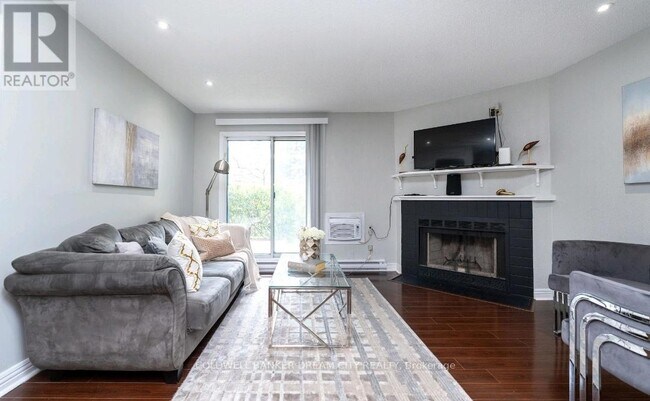 Photo du bâtiment - 95 Trailwood Dr