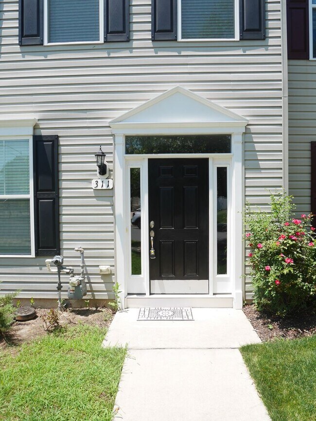 Foto del edificio - Stunning 3 Bedroom Townhouse Easton, MD