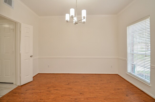 Building Photo - 14811 Winterfair Dr