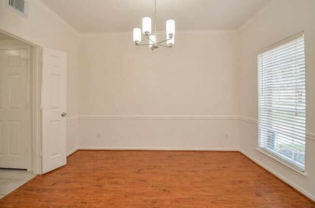 Foto del edificio - 14811 Winterfair Dr