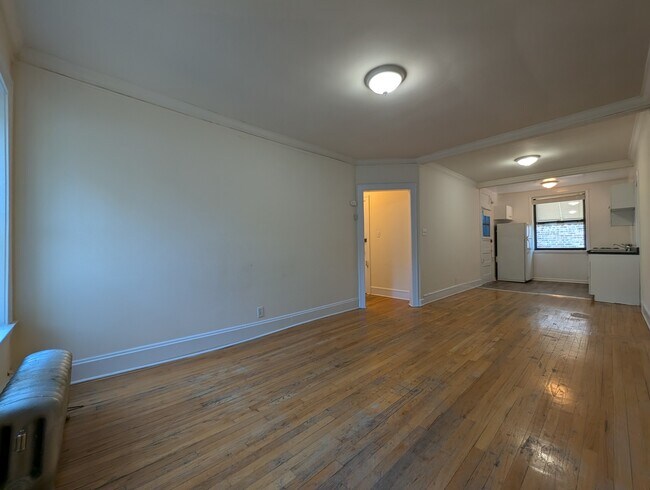 Foto del edificio - 2332.5 N Spaulding Ave