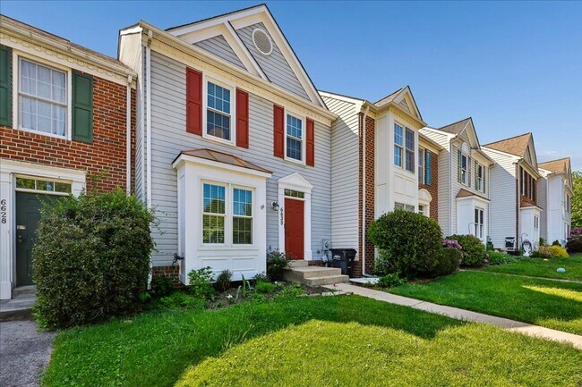 Foto del edificio - Luxury Townhome at Lake Linganore