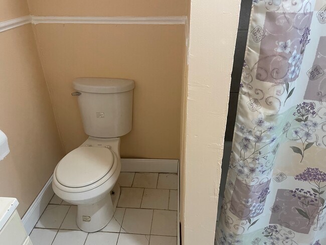 Baño - 1230 Mandeville St