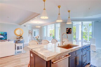 Building Photo - 5799 NE Island Cove Way