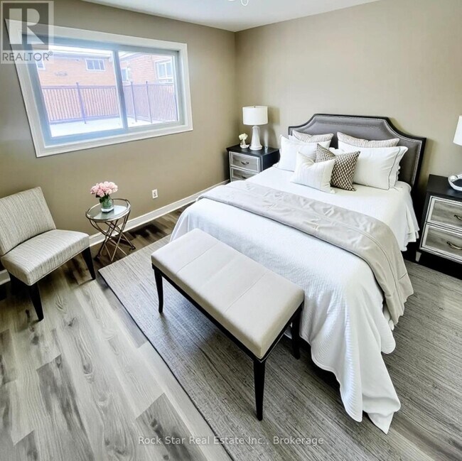 Photo du bâtiment - 269 Montmorency Dr