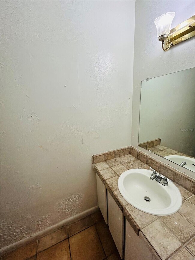 Foto del edificio - 1810 Warringwood Dr