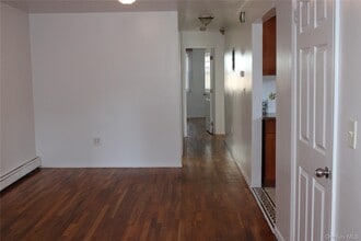 Building Photo - 55 Wyona St