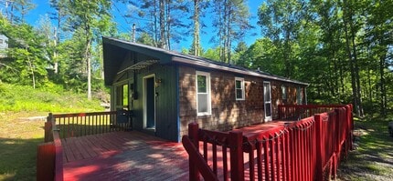 Building Photo - 3765 PA-715