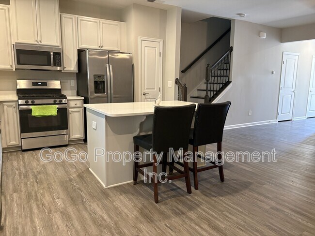 Foto del edificio - 133 Marthawood Ln