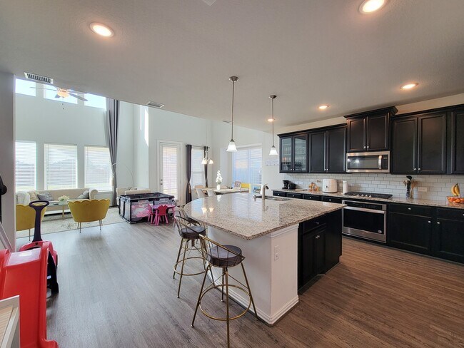 Foto del edificio - 4010 Palmer Meadow Ct