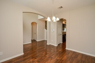 Building Photo - 6003 Hickory Hollow Dr