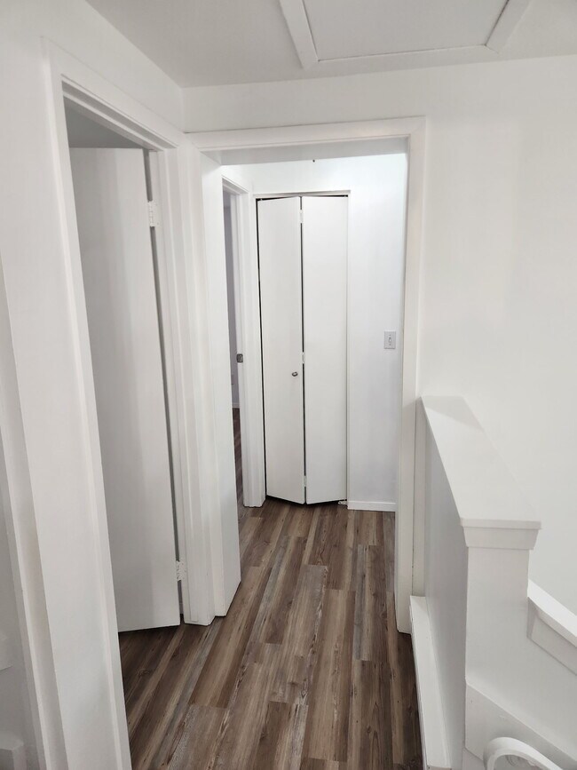 Foto del edificio - 849 Moccasin Ln