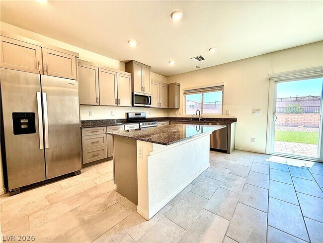 Foto del edificio - 1841 James Crk Dr