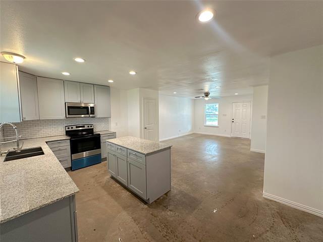 Foto del edificio - 108 W Adams St