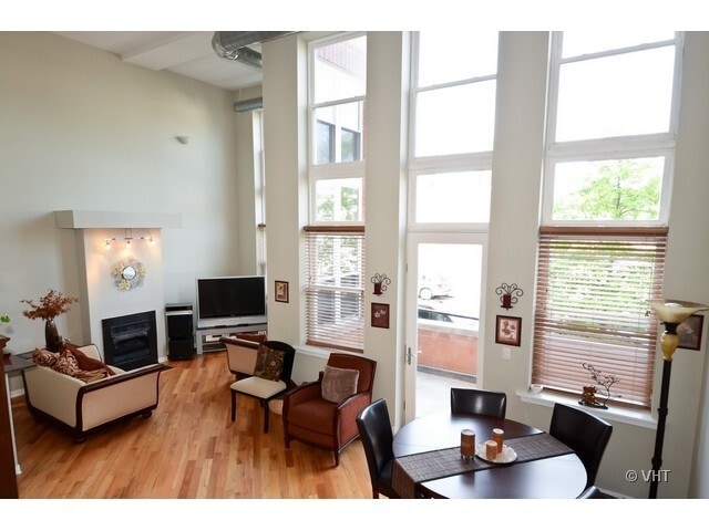 Foto del edificio - 3550 W Montrose Ave