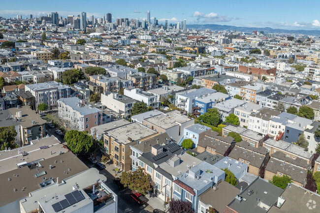 Aerial Perspective - 35-39 Oakwood St