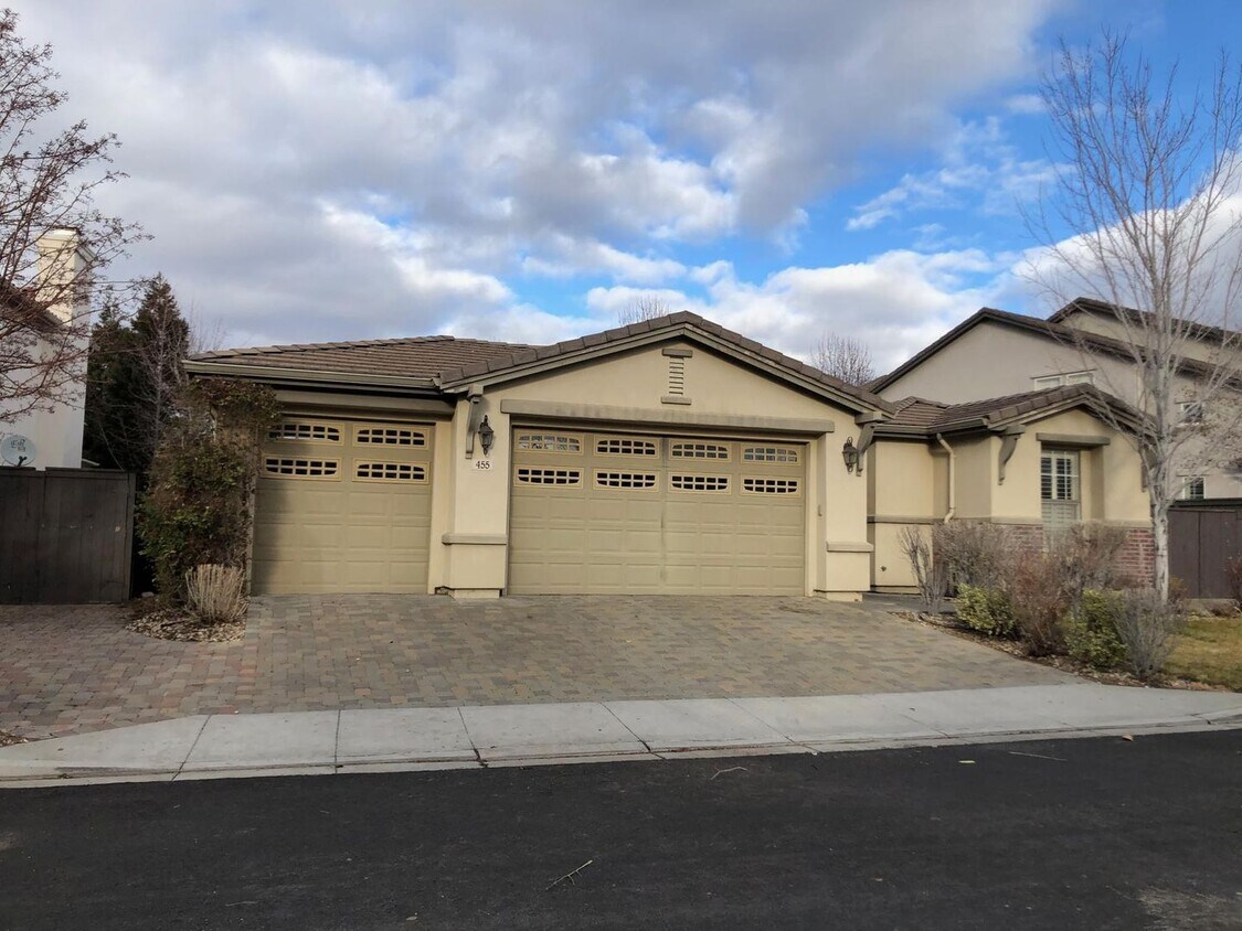 Primary Photo - Fabulous single story home in South Reno